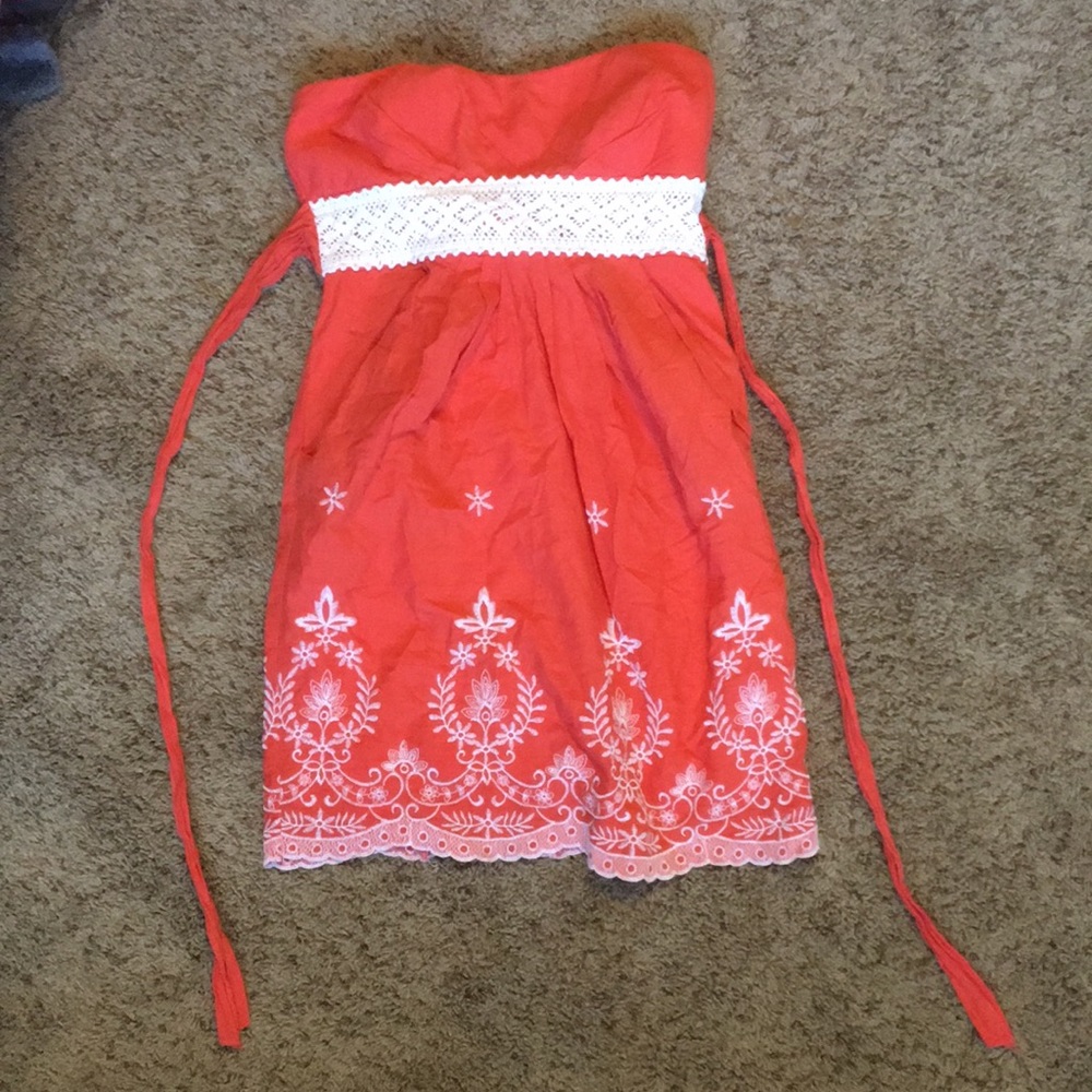 Strapless dress